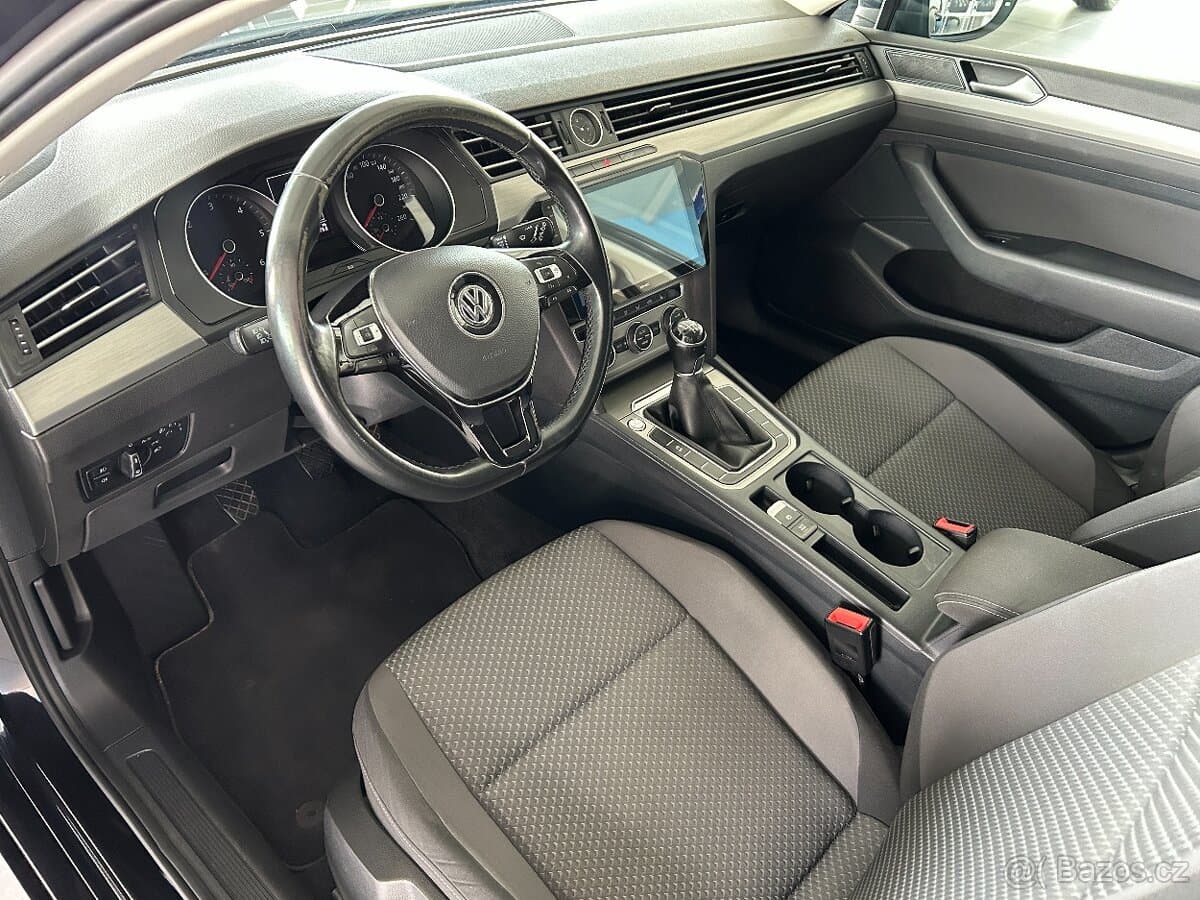 Volkswagen PASSAT - 7