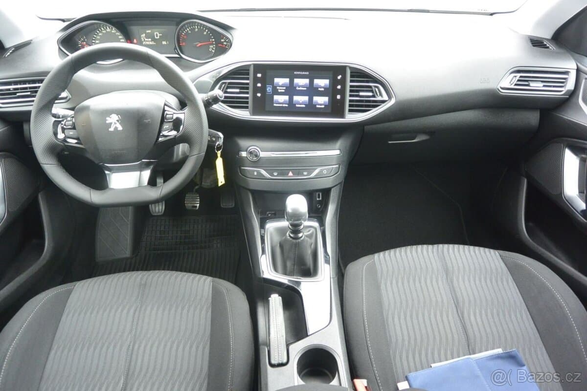 2016 Peugeot 308 - 7