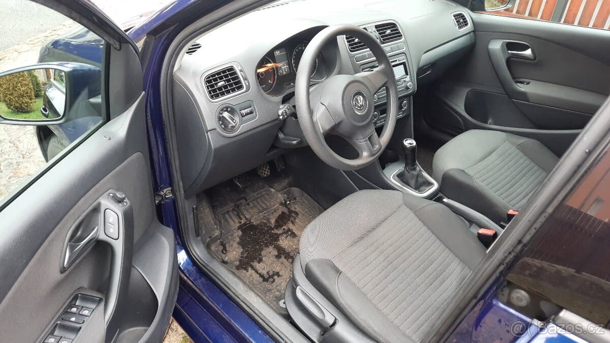 2011 Volkswagen POLO - 7