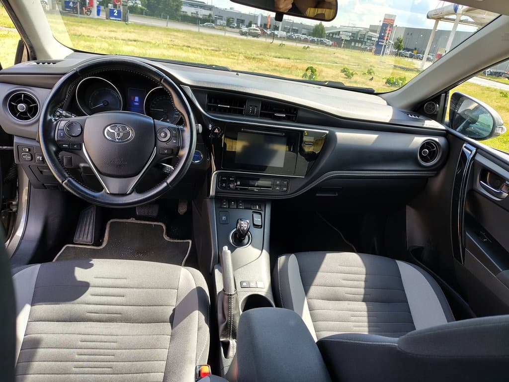 2018 Toyota AURIS - 7