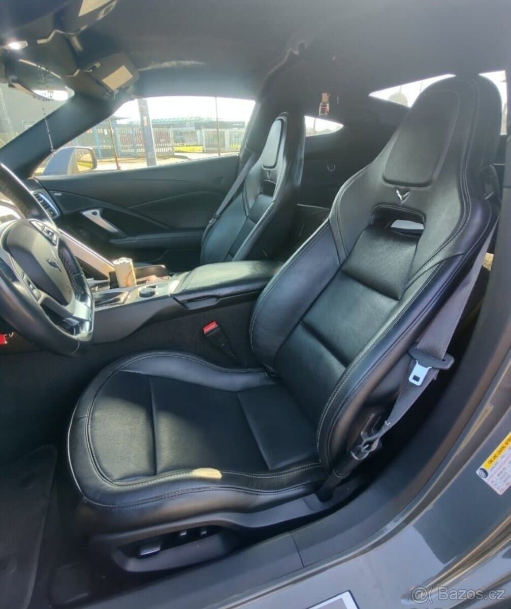 2016 Chevrolet CORVETTE - 7