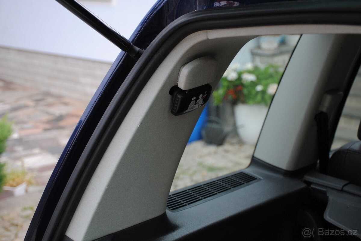 2005 Volkswagen TOURAN - 7