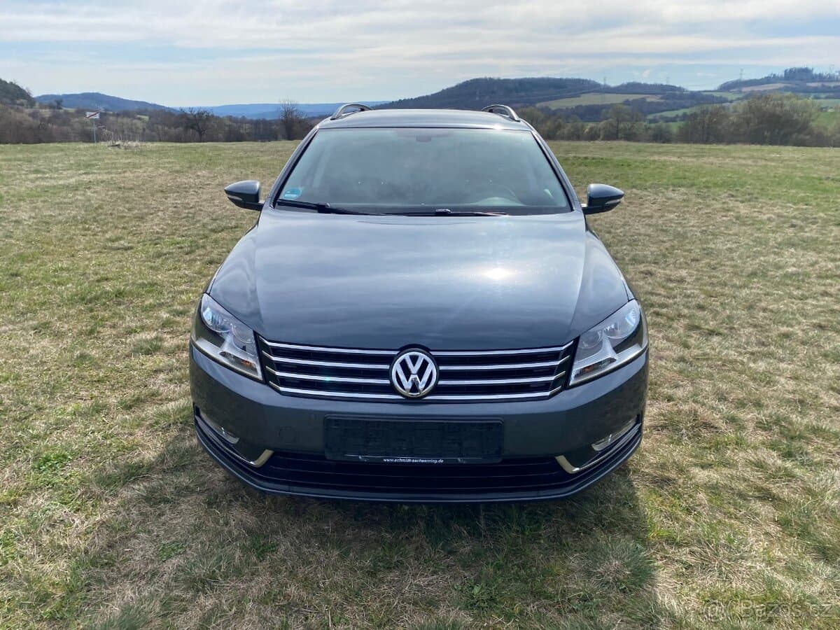 2010 Volkswagen PASSAT - 7