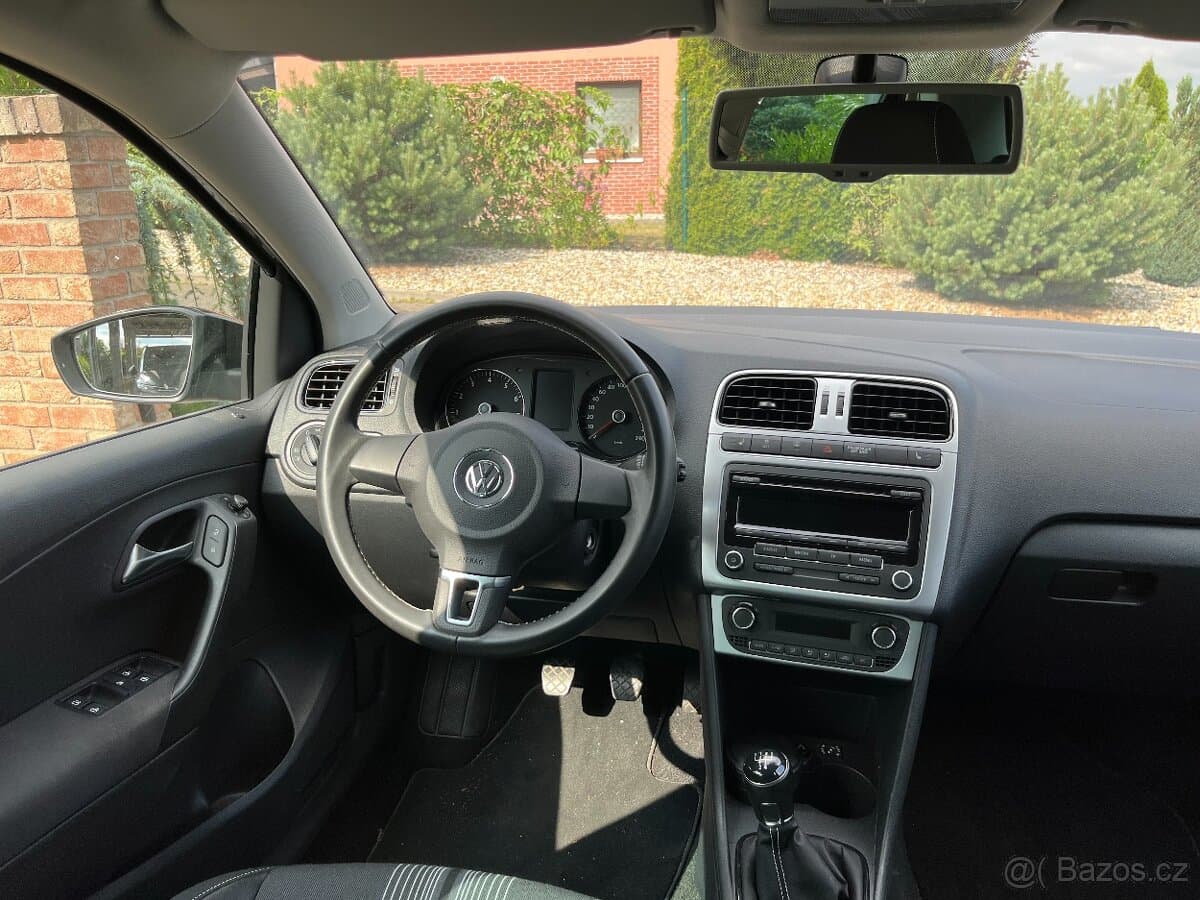 2012 Volkswagen POLO - 7
