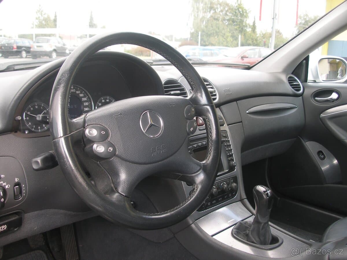Mercedes-Benz CLK - 7