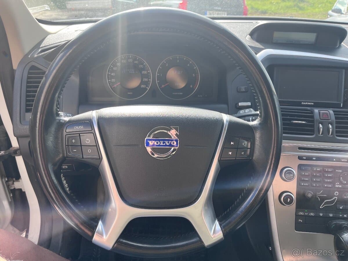 2010 Volvo XC60 - 8