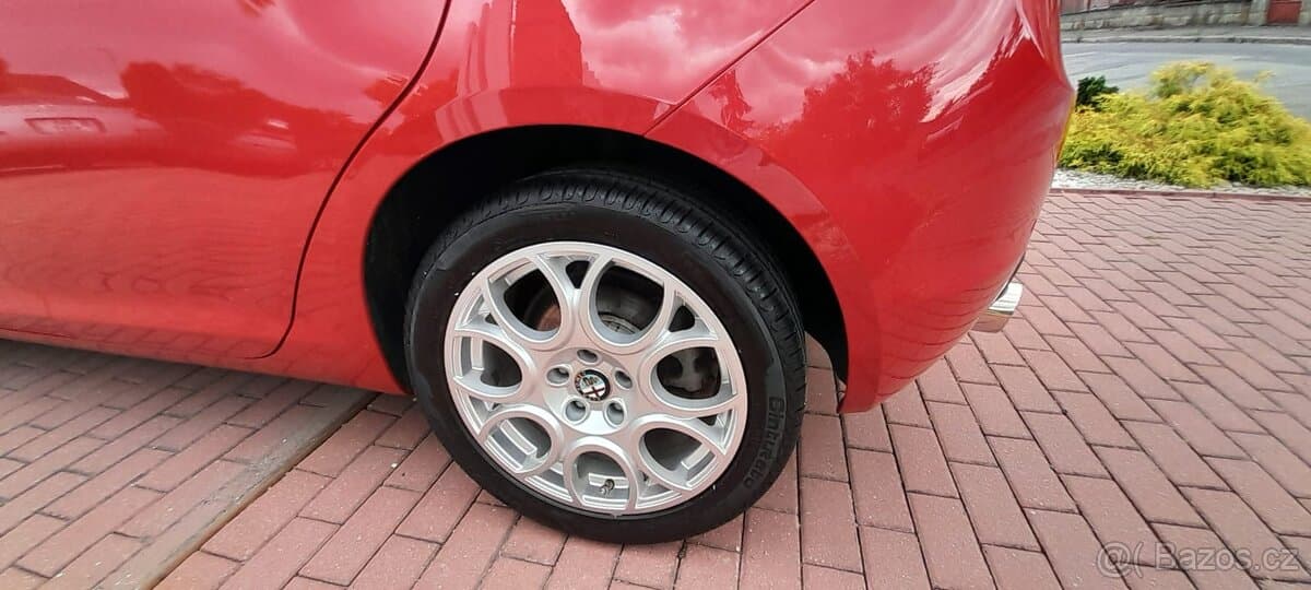 2015 Alfa Romeo GIULIETTA - 8