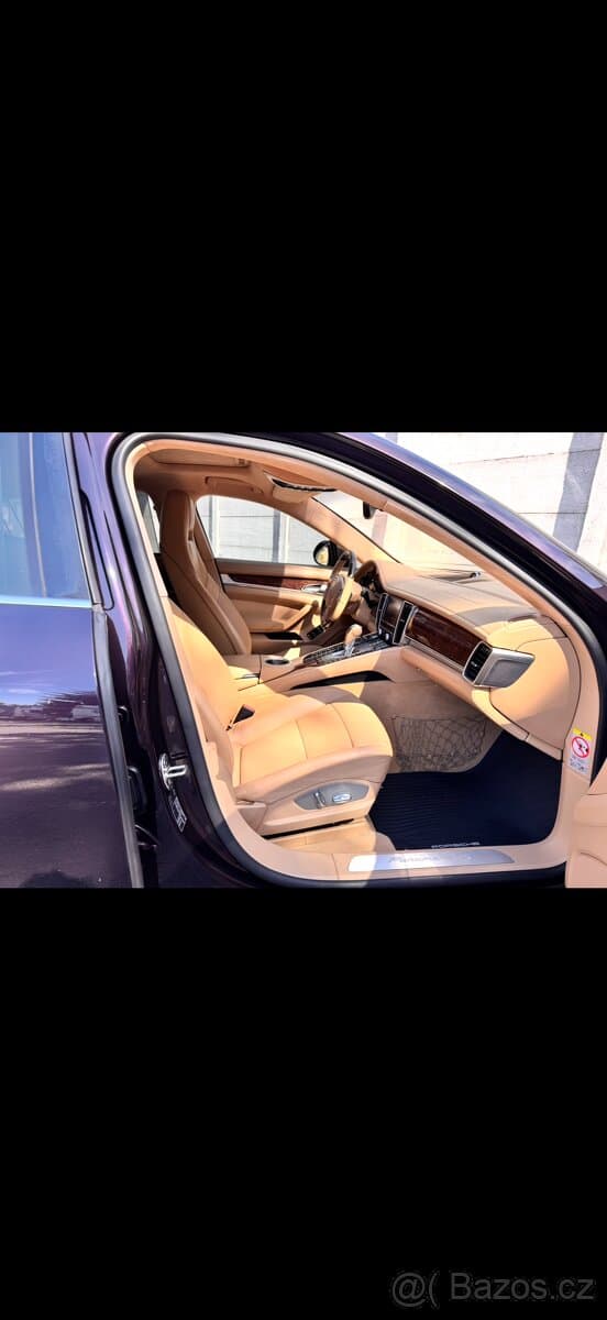 2011 Porsche PANAMERA - 8