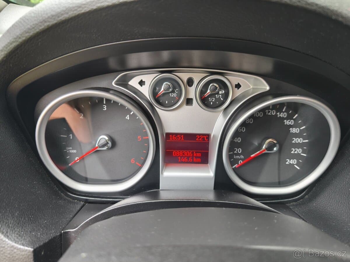 2012 Ford KUGA - 8