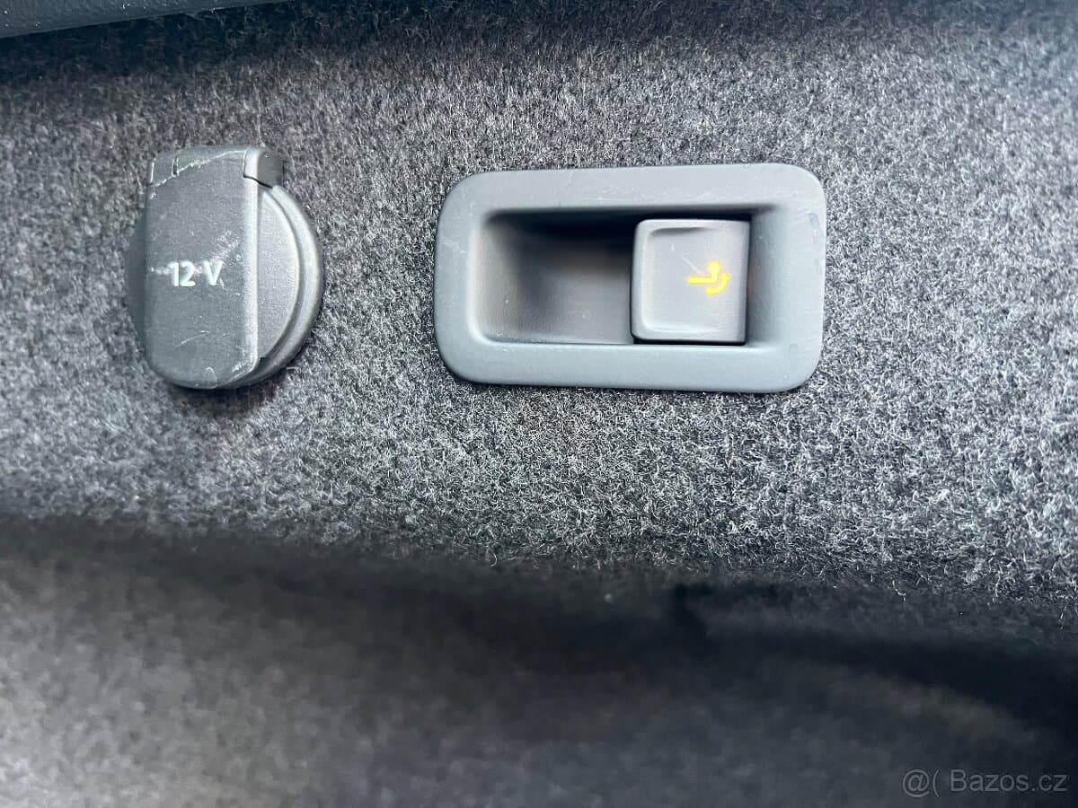 2021 Volkswagen PASSAT - 8