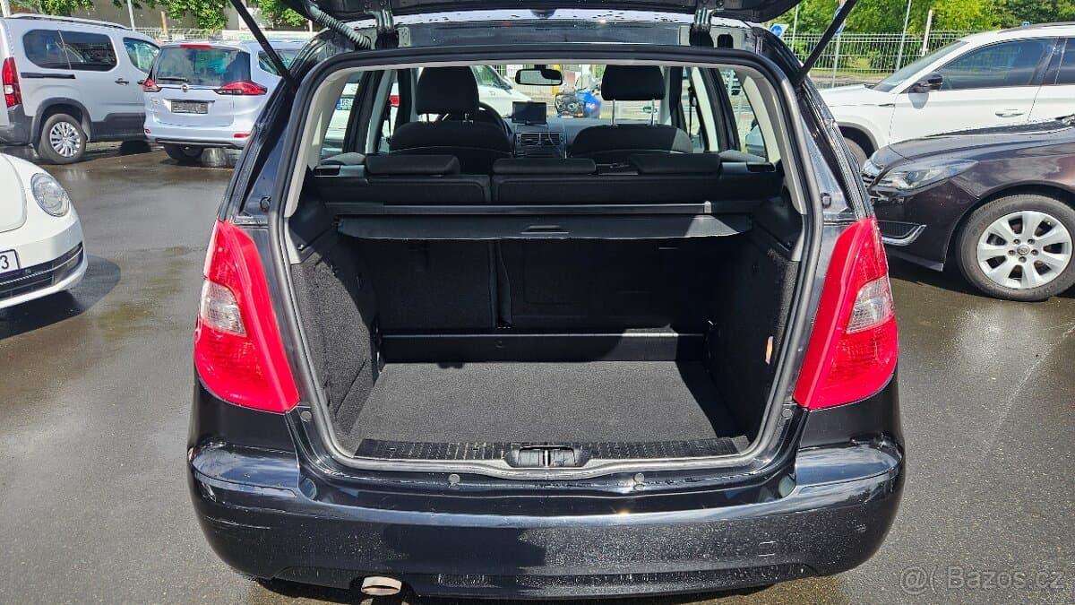 2011 Mercedes-Benz OSTATNÍ - 8