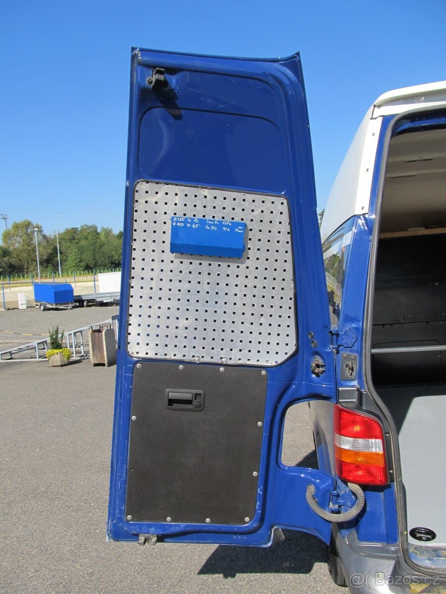 2009 Volkswagen TRANSPORTER - 8
