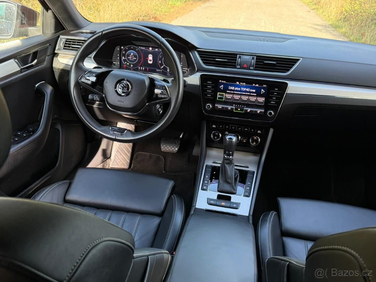 2021 Škoda SUPERB - 8
