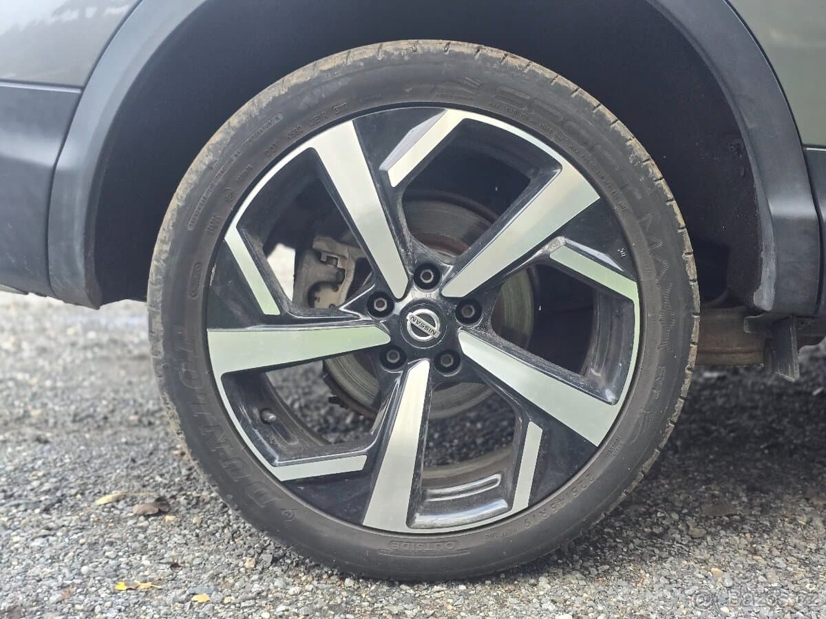 2018 Nissan QASHQAI - 8
