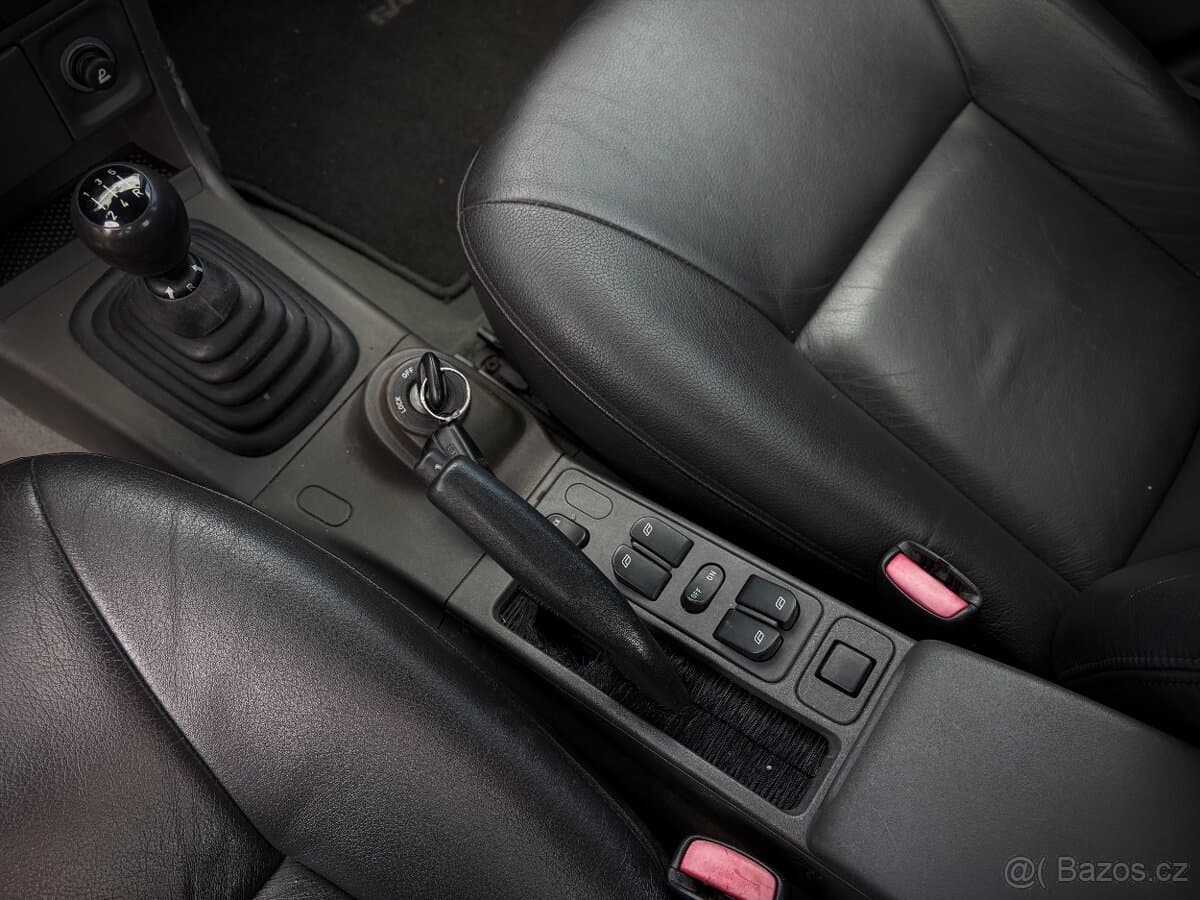 2000 Saab 9-3 - 8