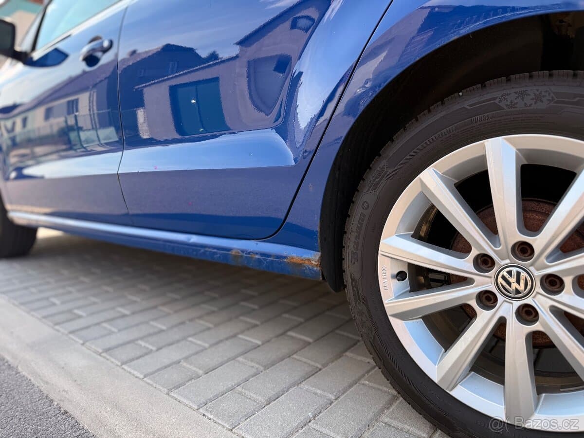 2011 Volkswagen POLO - 8