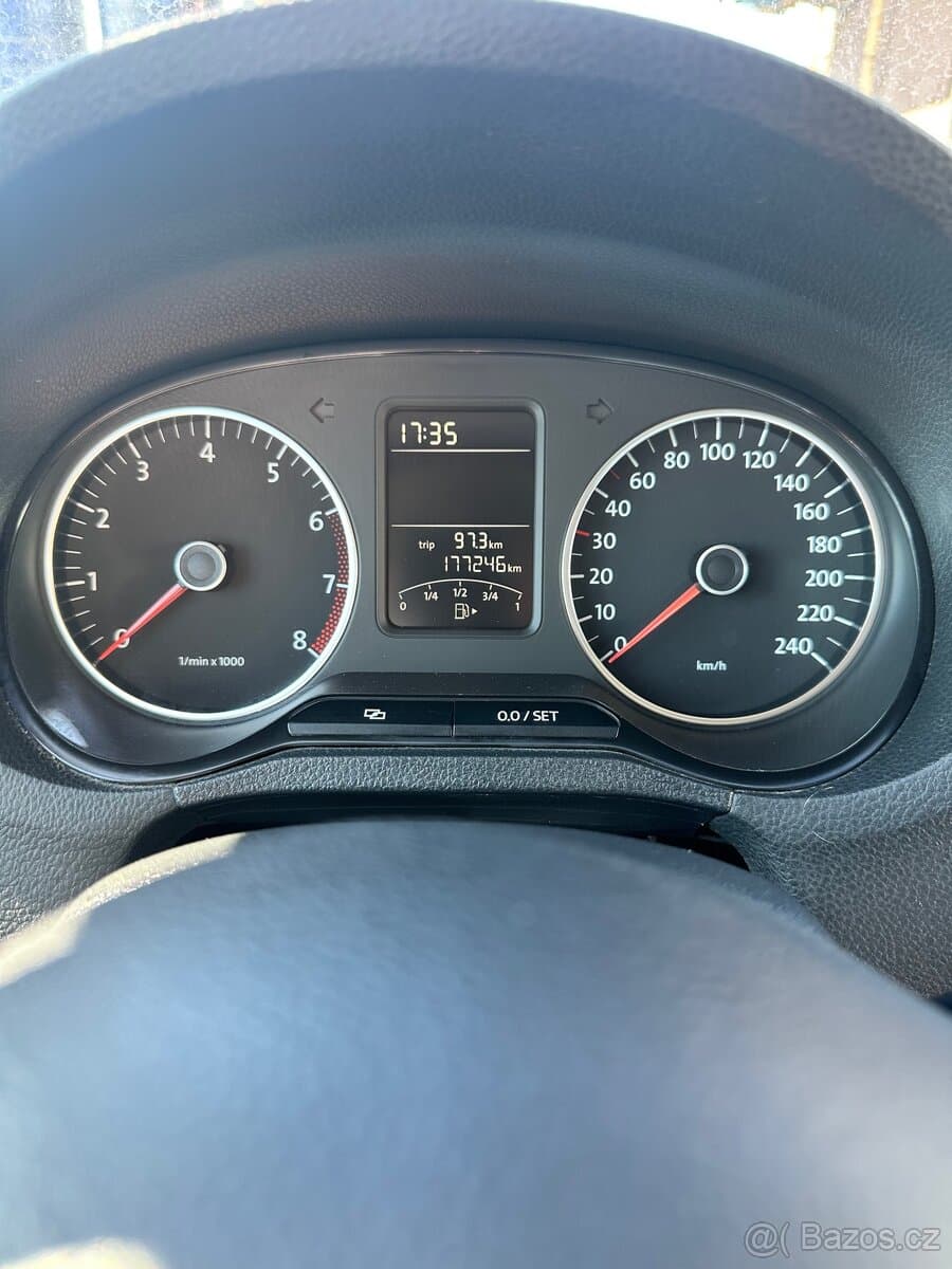 2009 Volkswagen POLO - 8