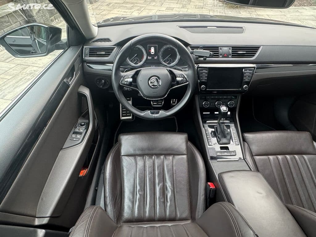 2016 Škoda SUPERB - 8
