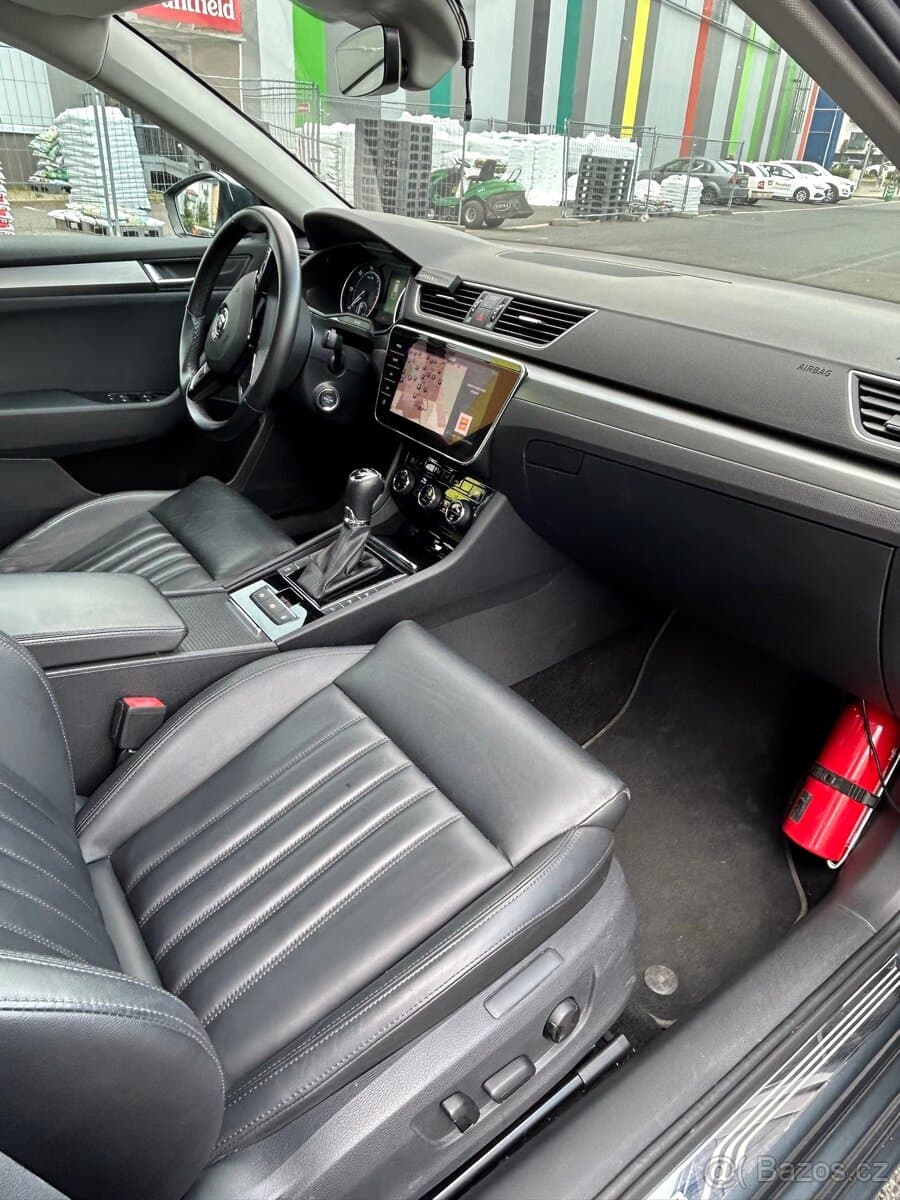 2019 Škoda SUPERB - 8