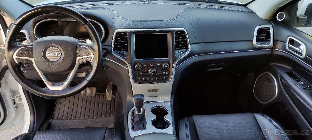 2018 Jeep CHEROKEE - 8