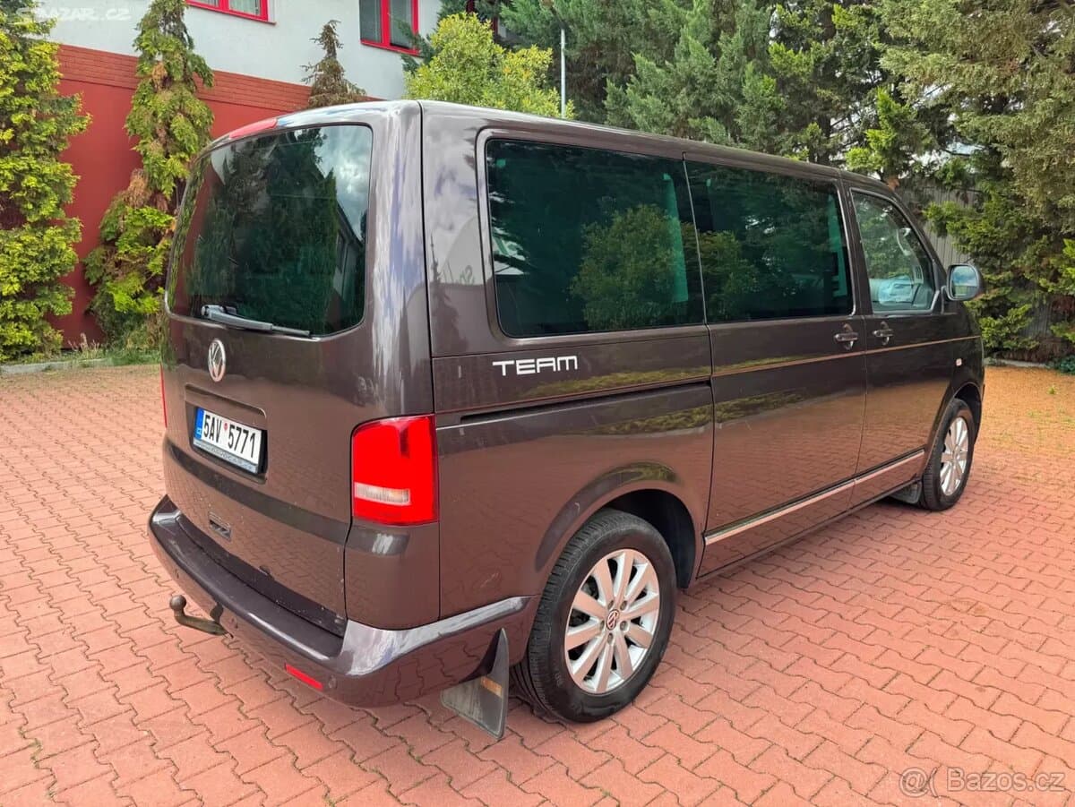 2011 Volkswagen MULTIVAN - 8