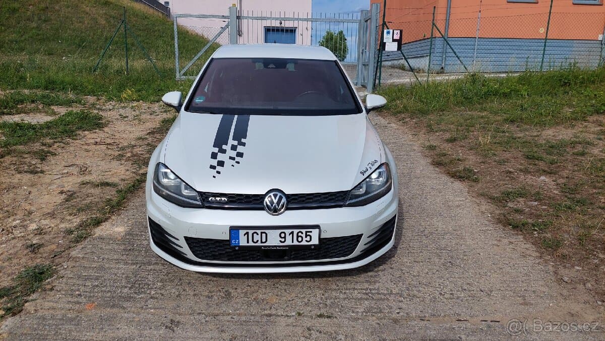 2015 Volkswagen GOLF - 8