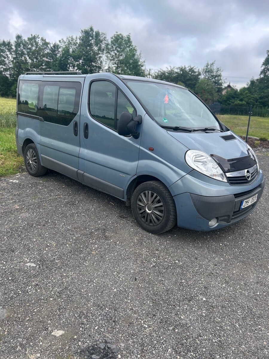 Opel VIVARO - 8