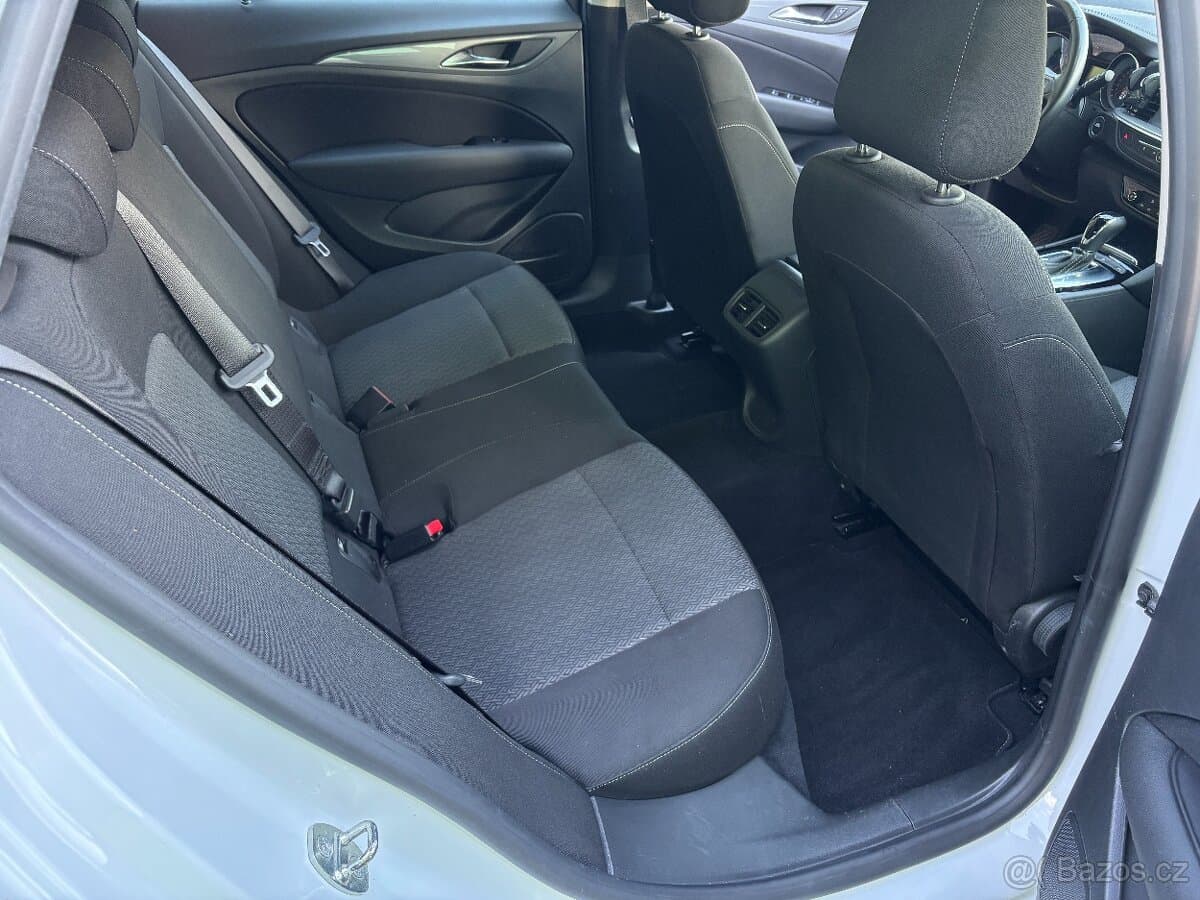2019 Opel INSIGNIA - 8