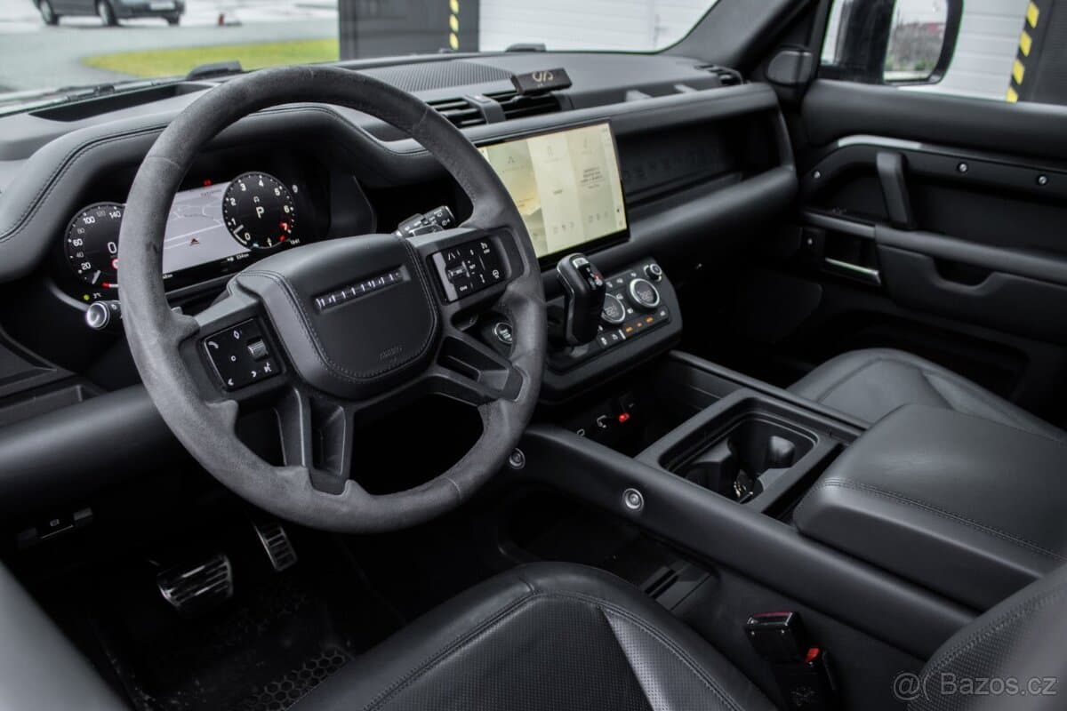 2023 Land Rover DEFENDER - 8