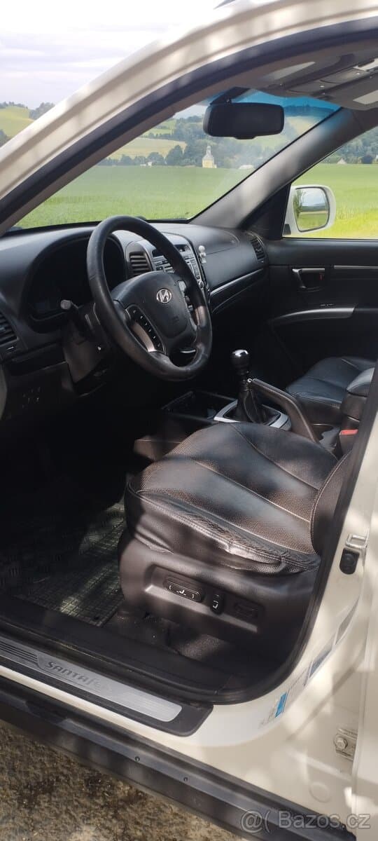 2013 Hyundai SANTA FE - 8