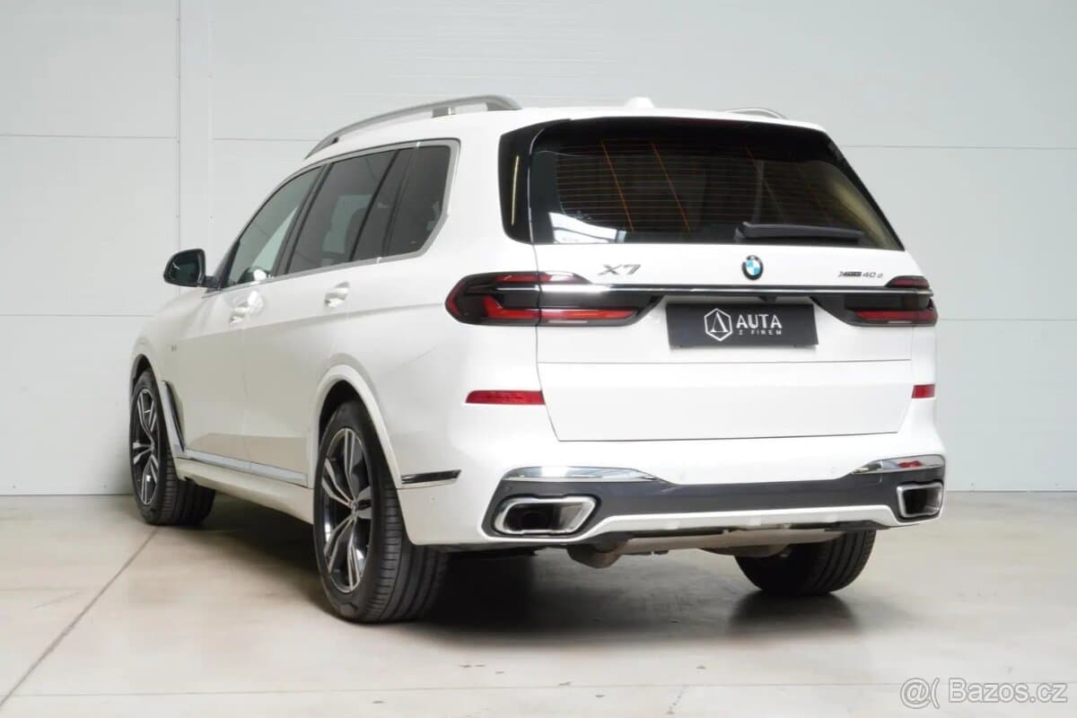 2024 BMW X7 - 8