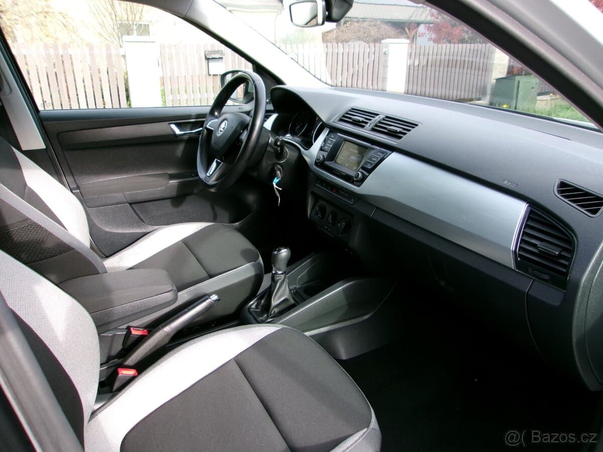 2015 Škoda FABIA - 8