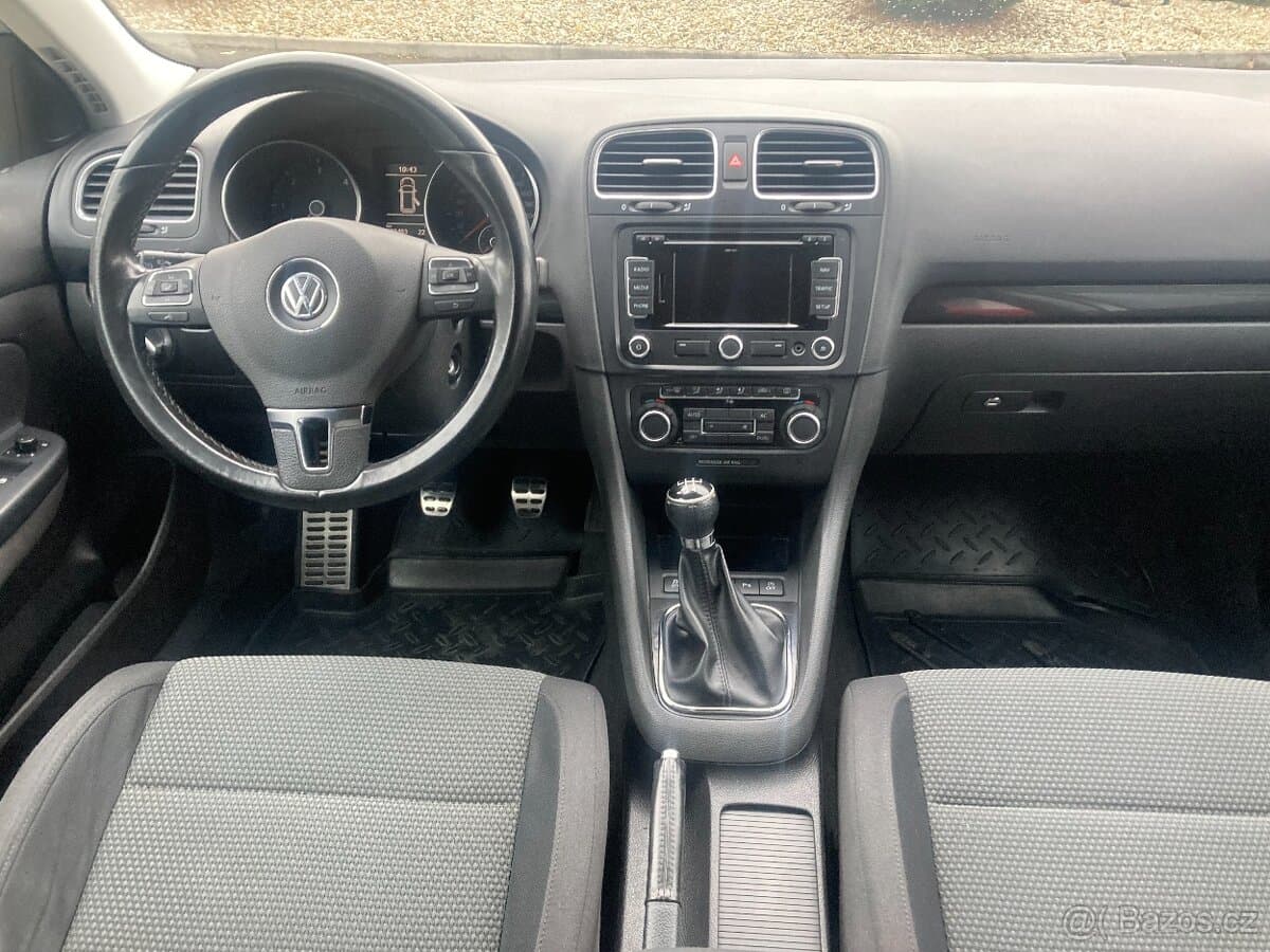 2010 Volkswagen GOLF - 8