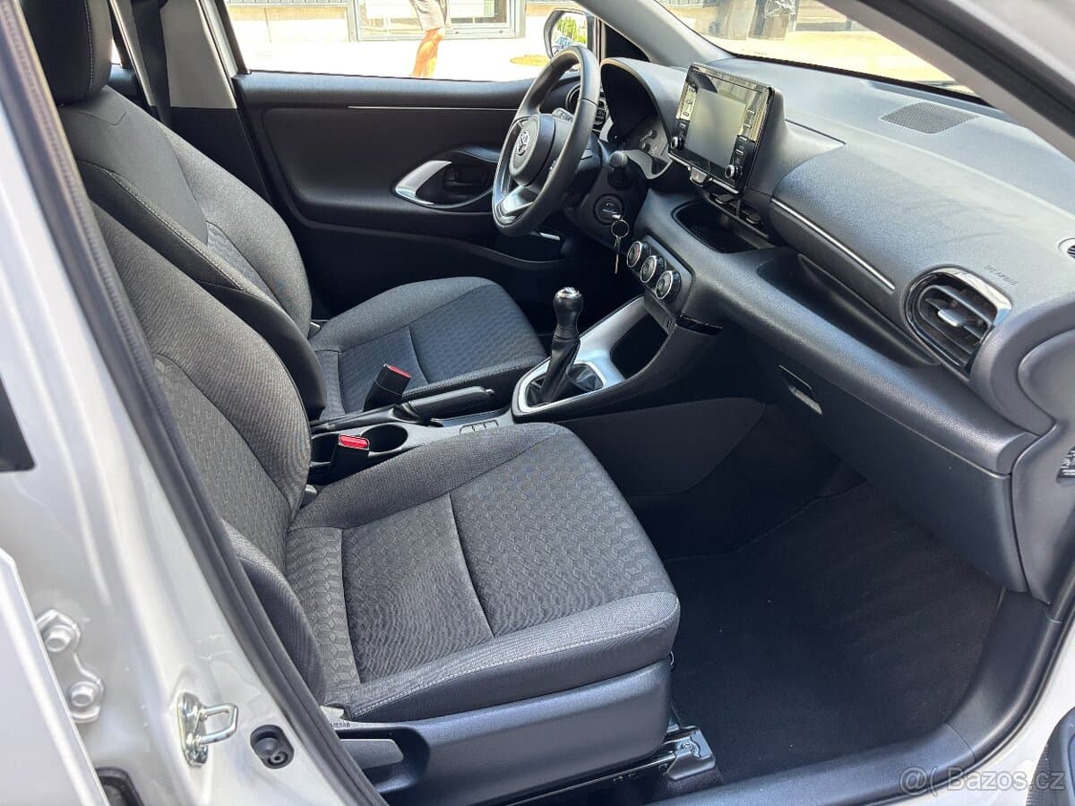 2023 Toyota YARIS - 8