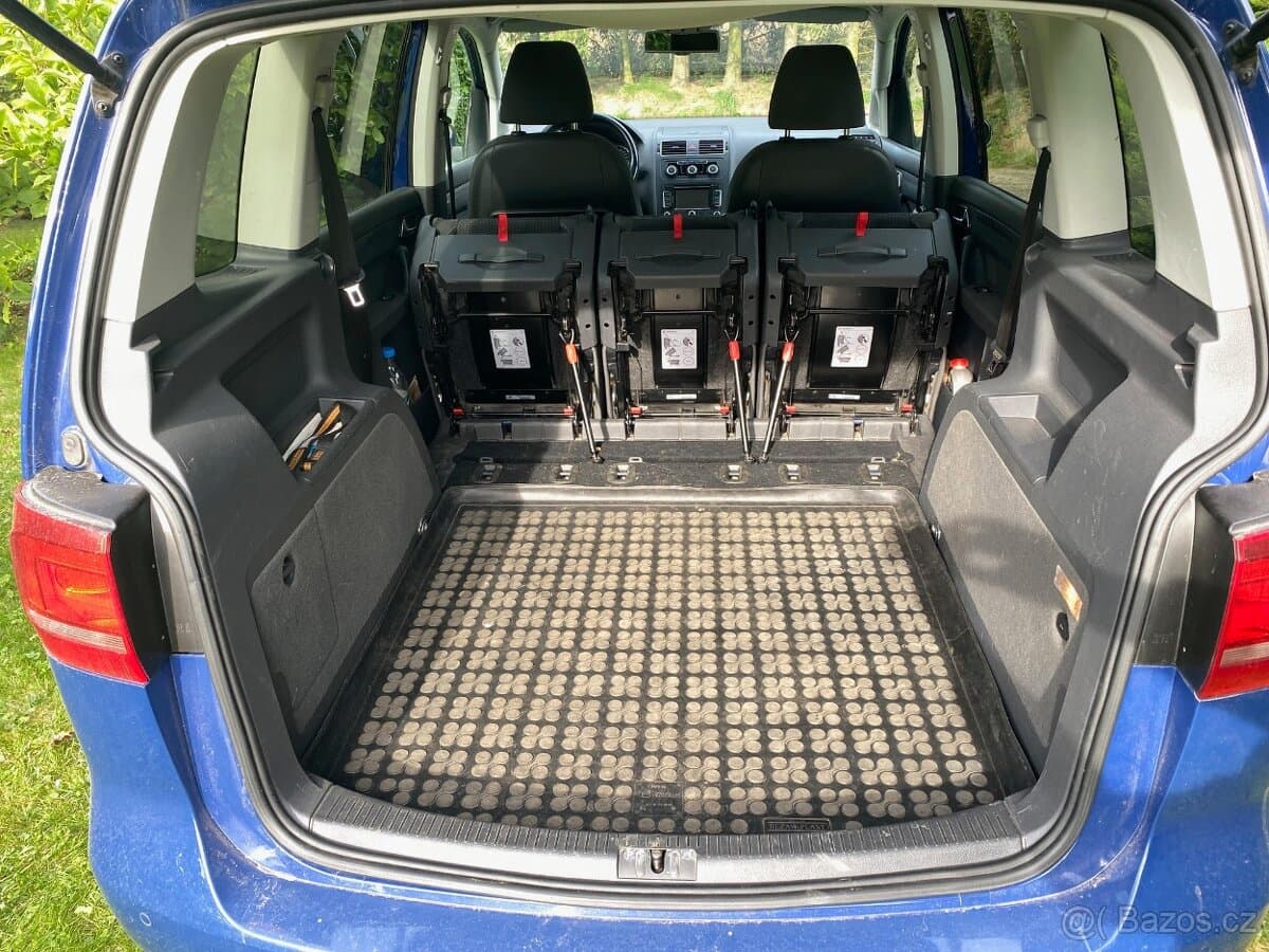 2011 Volkswagen TOURAN - 8