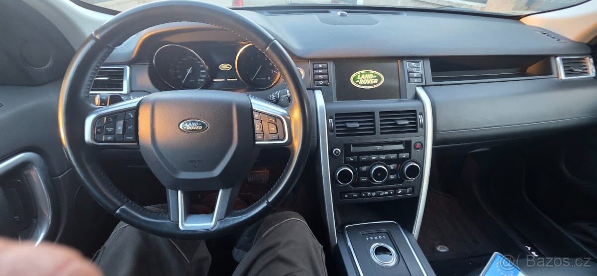 2016 Land Rover DISCOVERY - 8