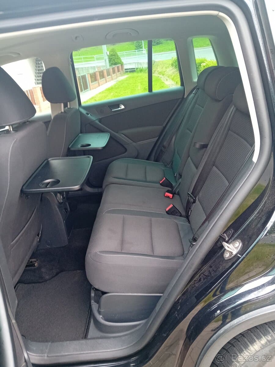 2010 Volkswagen TIGUAN - 8