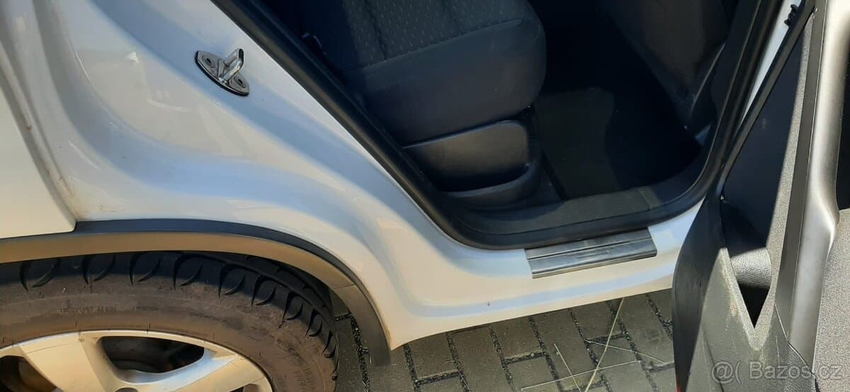 Volkswagen TIGUAN - 8