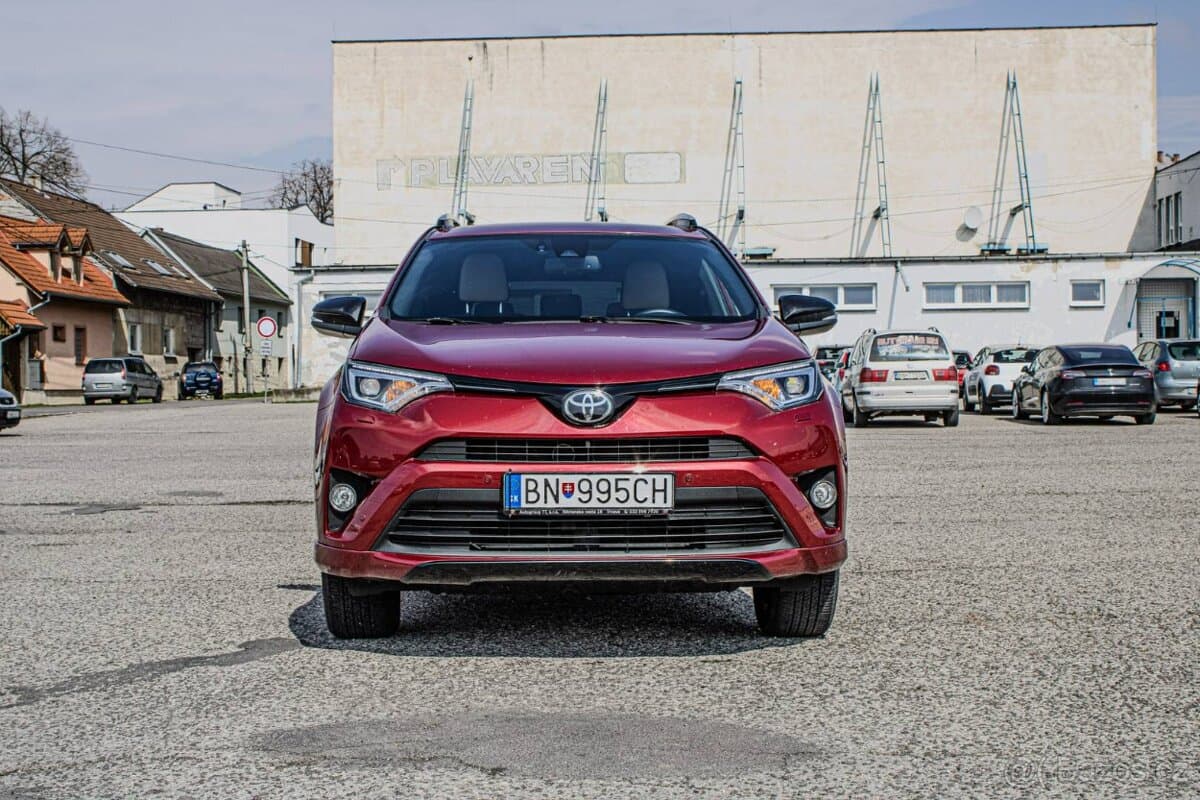 2018 Toyota RAV4 - 8