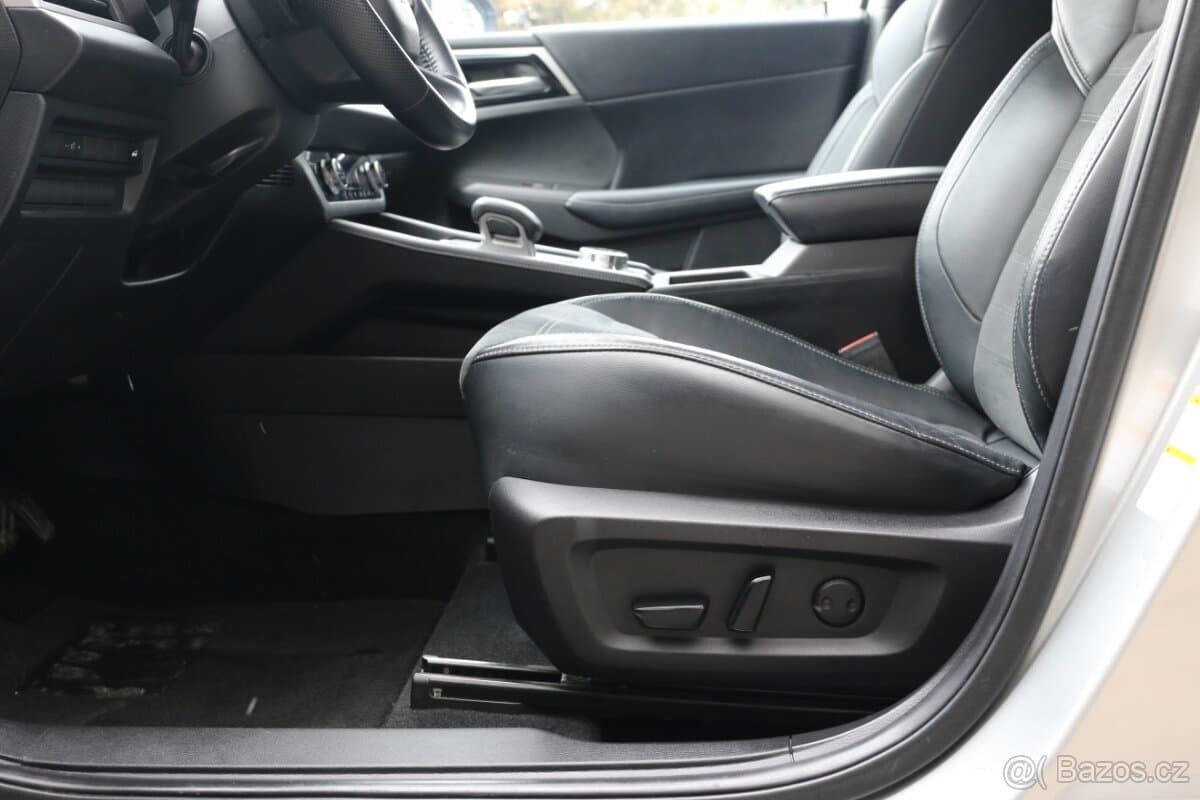 2021 Mitsubishi OUTLANDER - 8