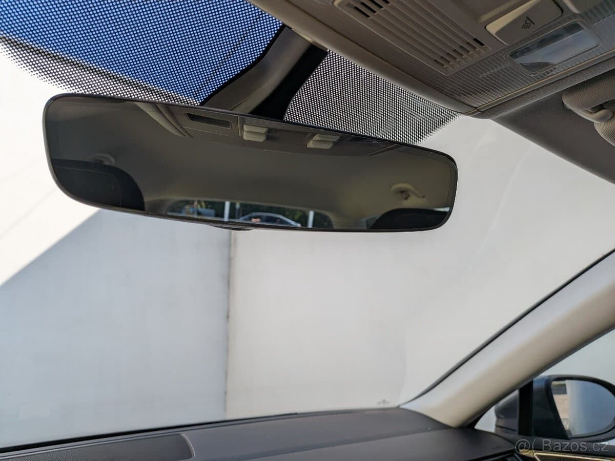 2017 Volkswagen PASSAT - 8