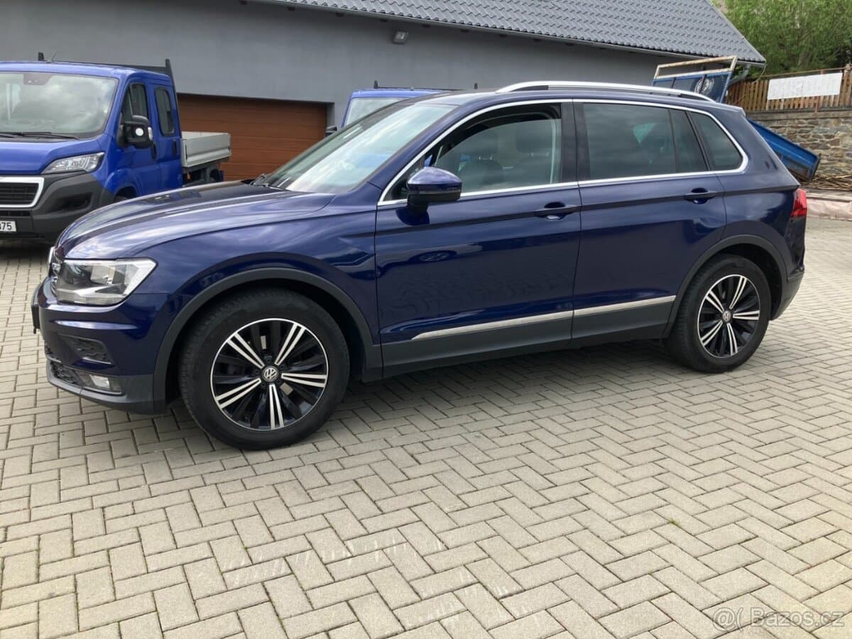 2017 Volkswagen TIGUAN - 8