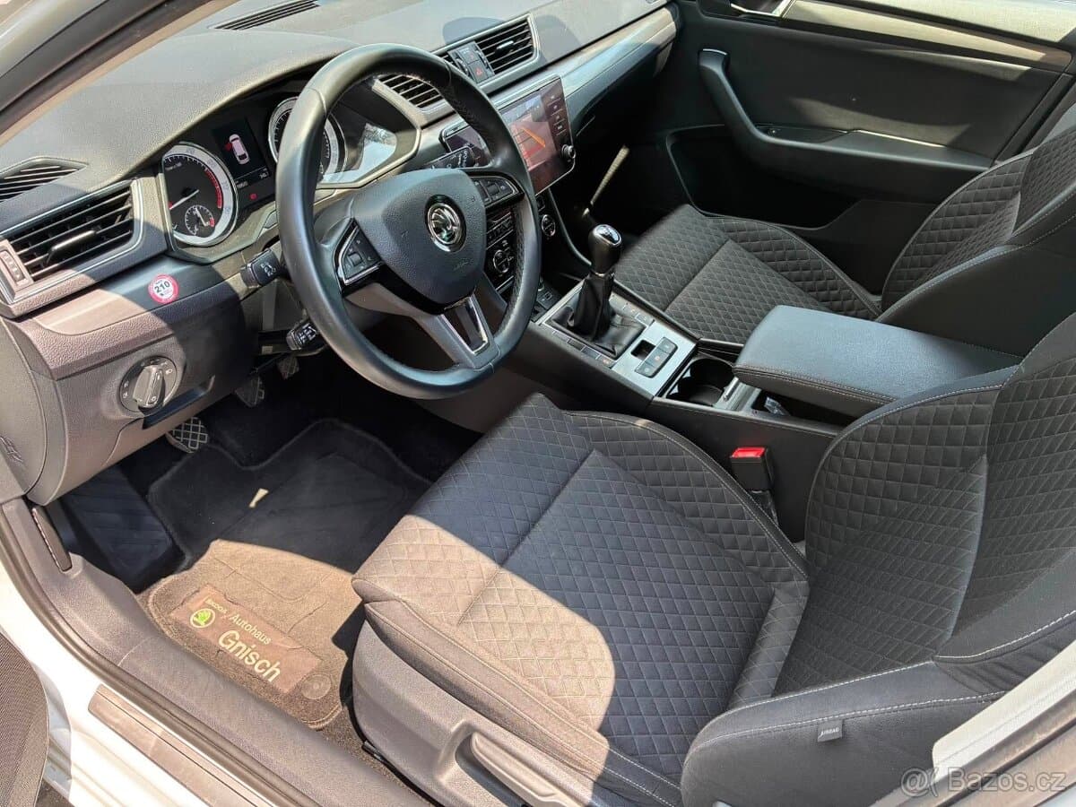 2020 Škoda SUPERB - 8