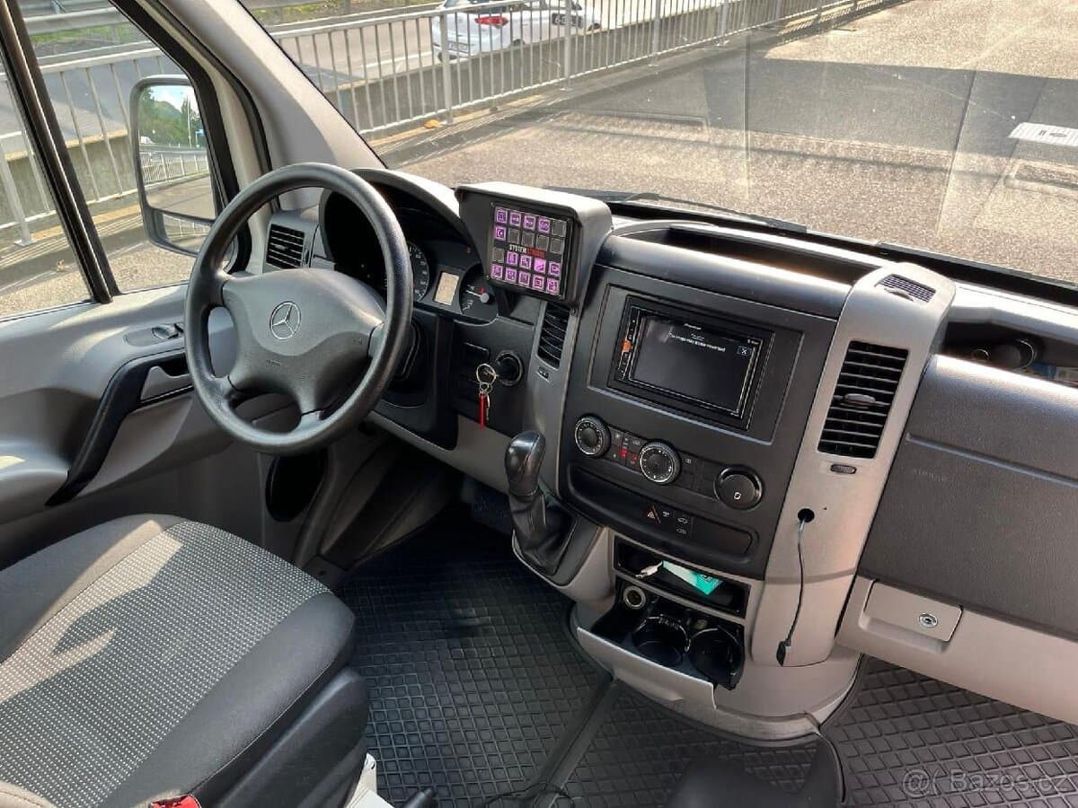 2012 Mercedes-Benz SPRINTER - 8