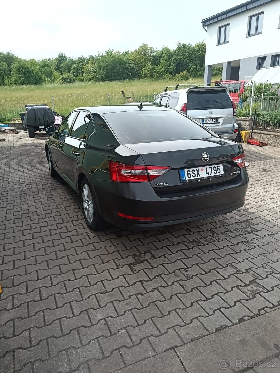 2018 Škoda SUPERB - 8