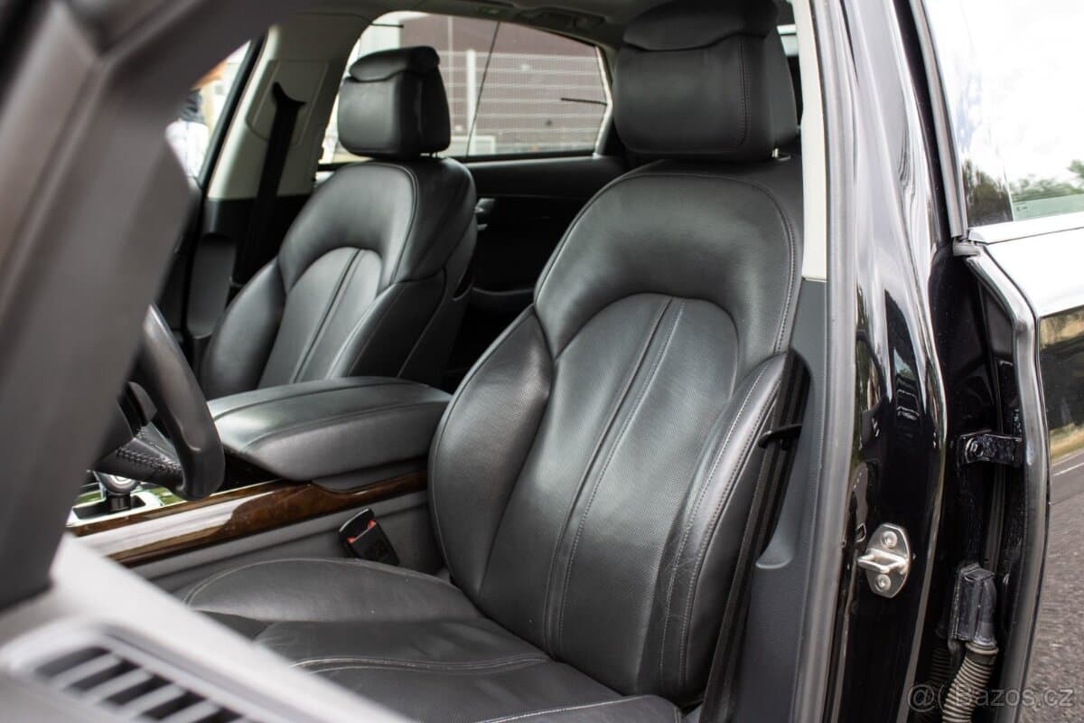 2014 Audi A8 - 8