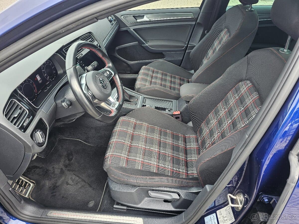2017 Volkswagen GOLF - 8