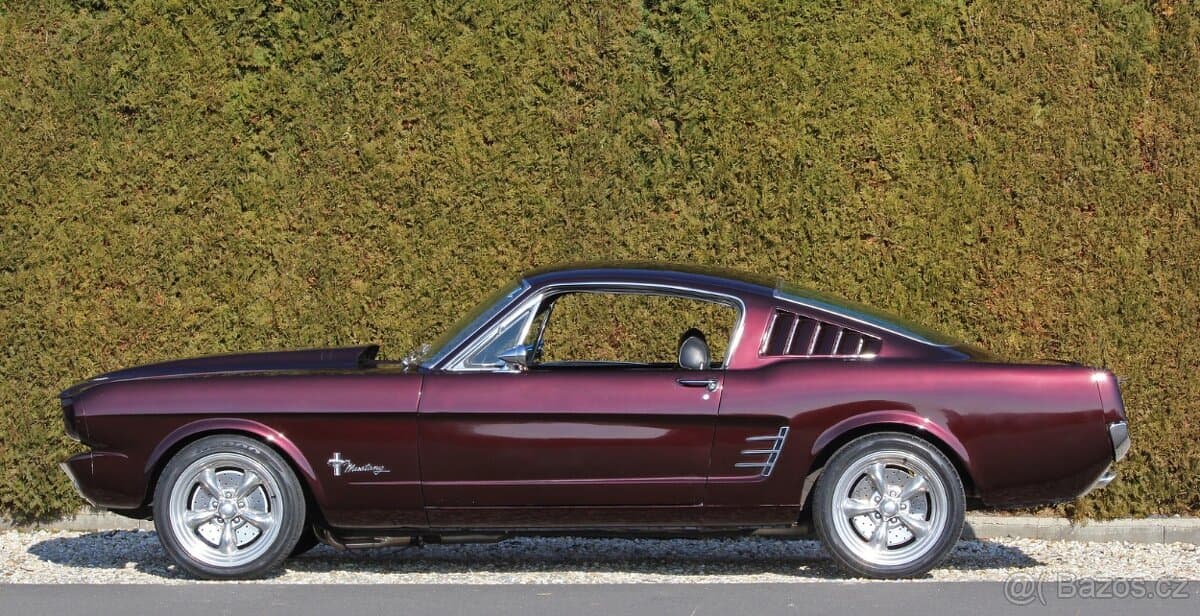 1966 Ford MUSTANG - 8