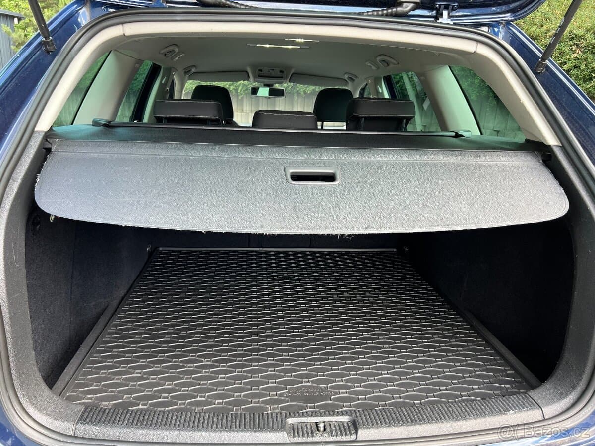 2012 Volkswagen GOLF - 8