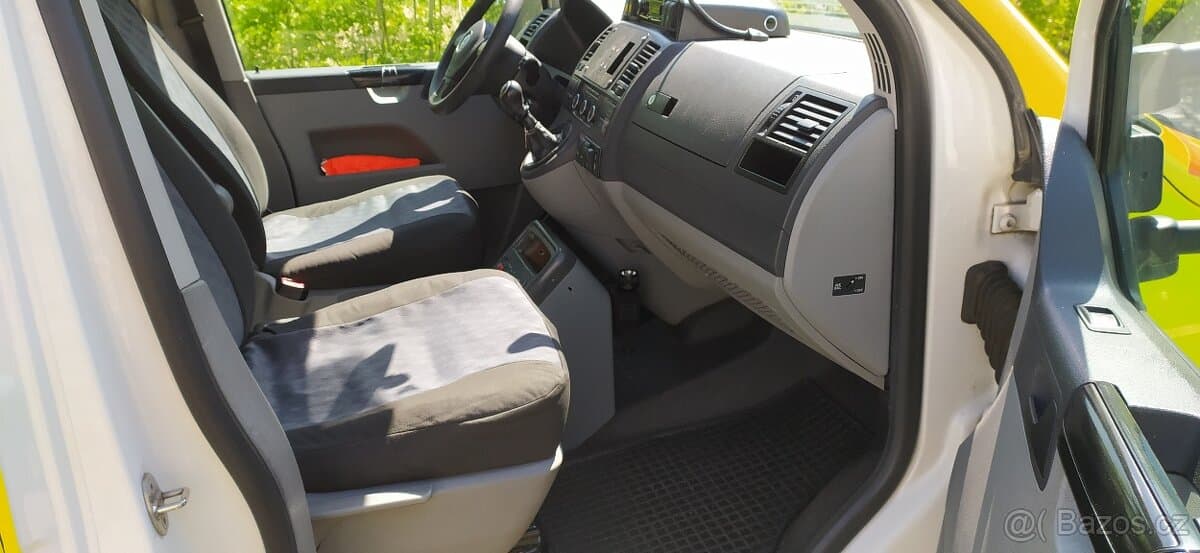2015 Volkswagen TRANSPORTER - 8
